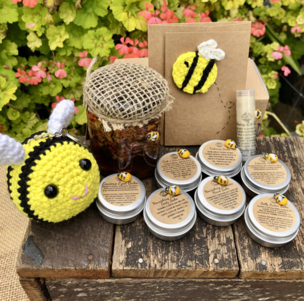 Queen Bee Pamper Box Small